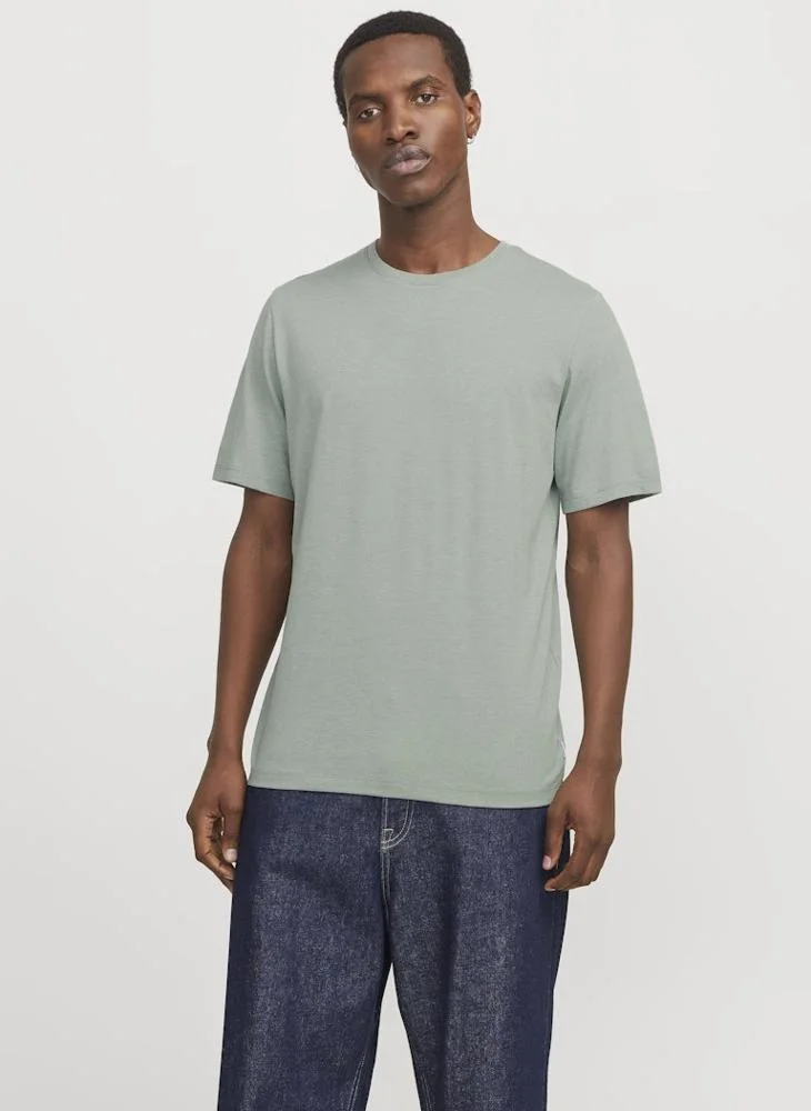 JACK & JONES Solid Crew Neck T-Shirt
